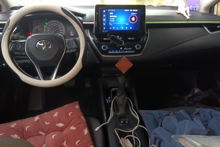 Used Toyota Corolla 2021 TNGA 1.5L CVT Elite Edition Center Console