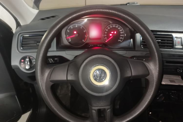 Used Volkswagen Santana 2015 1.4L Manual Fashion Edition Steering Wheel