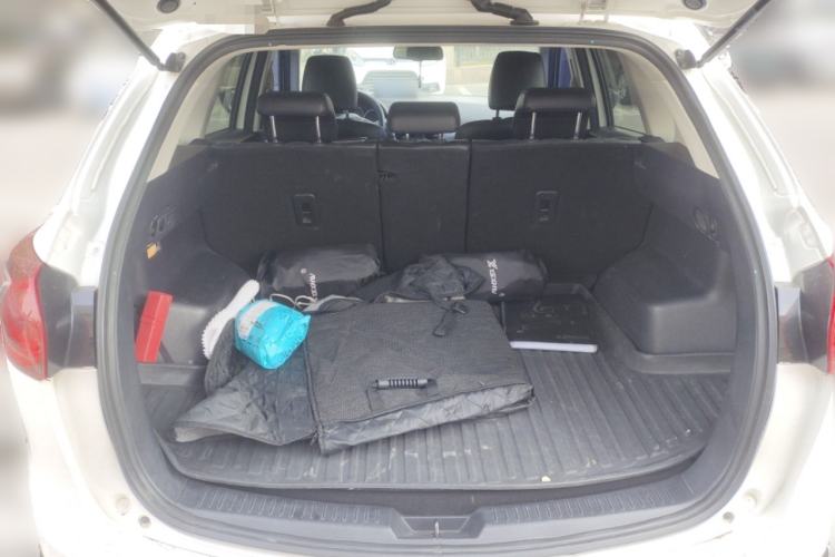 Used Mazda CX-5 2015 2.0L Automatic 4x4 Luxury Edition Trunk