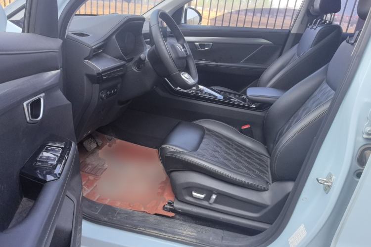 Used Wuling Asta 2022 2.0L DHT Electric-Speed Version Driver Seat