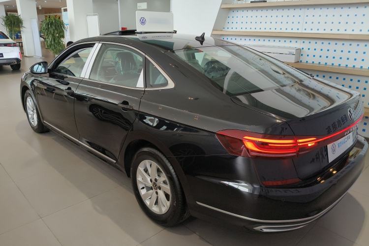 Used Volkswagen Passat New Energy 2025 430 PHEV Hybrid Business Edition Exterior 2