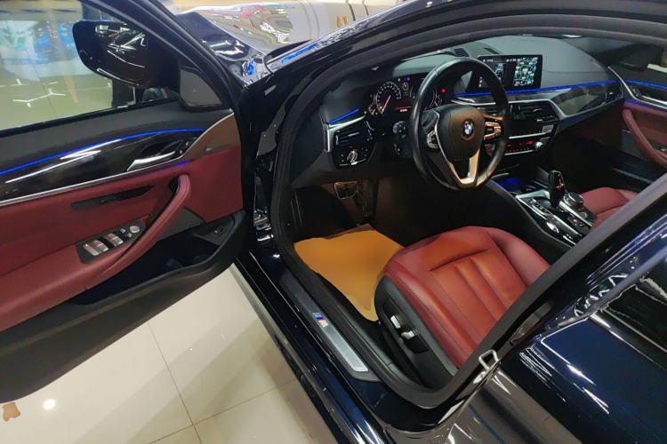 Used BMW 5 Series 2018 Restyled 530Li Leading Edition M Sport Package
