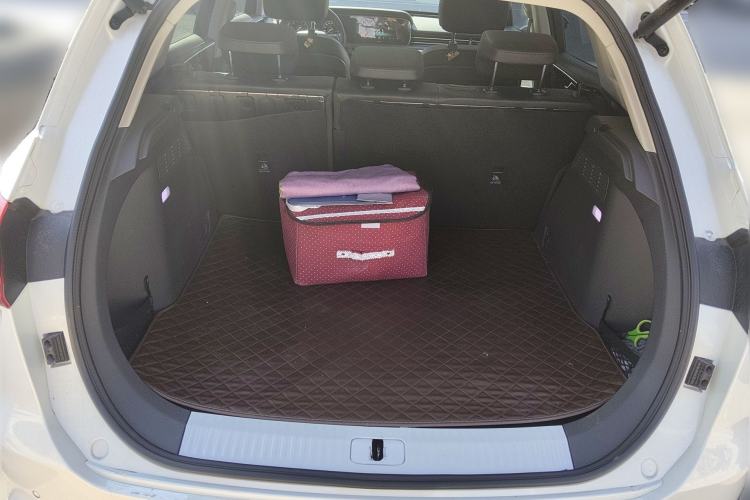 Used Hongqi HS5 2019 2.0T Smart Connect Flagship All-Wheel-Drive Version Trunk