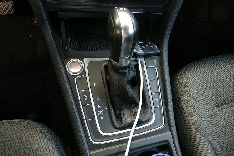 Used Volkswagen Golf 2019 1.8TSI Travel Edition