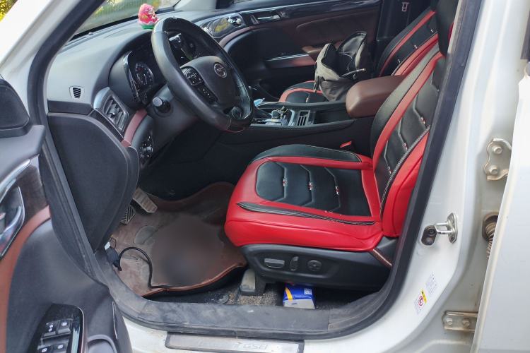 Used GAC Trumpchi GS8 2017 320T Two-Wheel Drive Luxury Edition (7 Seats)