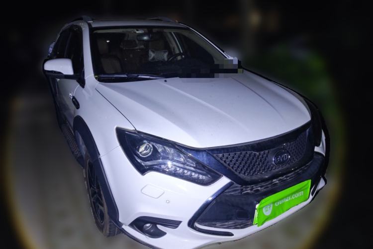 Used BYD Tang New Energy 2015 2.0T Four-Wheel-Drive Flagship Model
