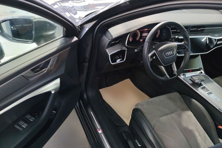 Used Audi A6L 2023 Revised 40 TFSI Luxury Dynamic Edition
