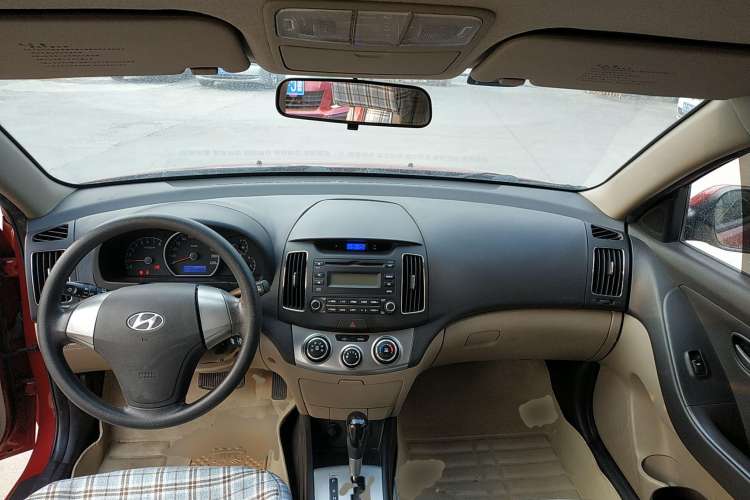 Used Hyundai Celesta 2015 1.6L Automatic Comfort Model
