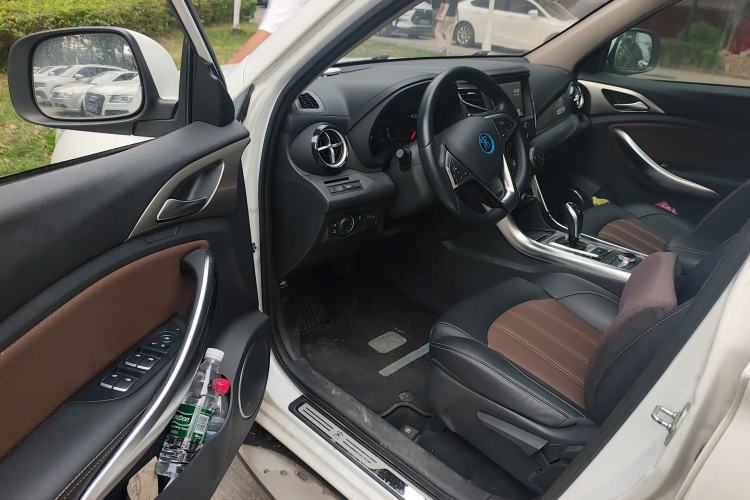 Used BYD Song New Energy 2017 Song DM 1.5TID All-Wheel Drive Luxury Model Driver Seat