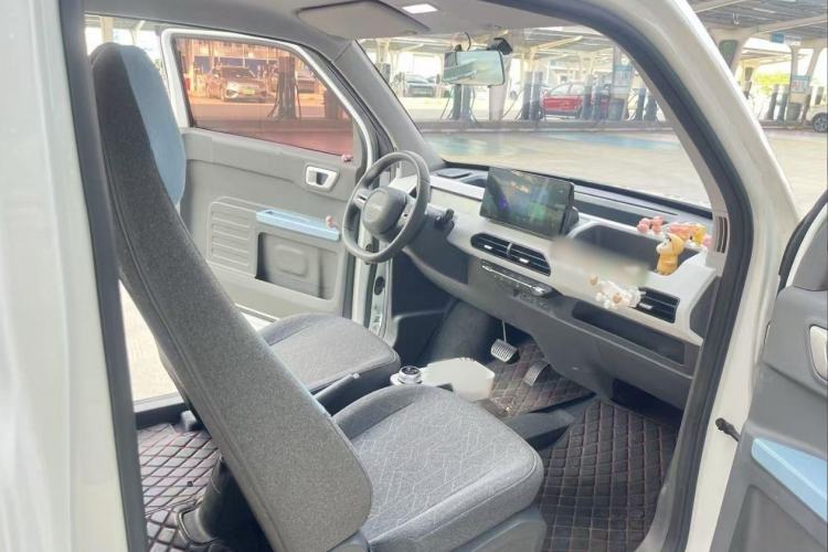 Used Geely Galaxy Panda 2023 Panda Mini 120km Cute Bear
