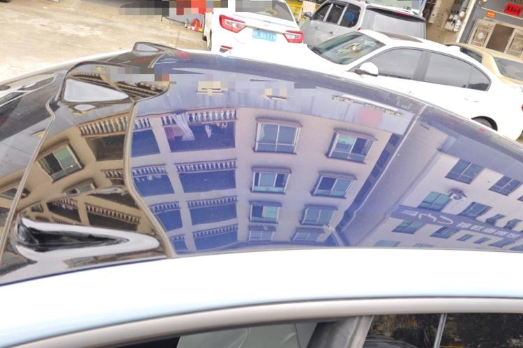 Used Nio ET5 2022 75 kWh Roof