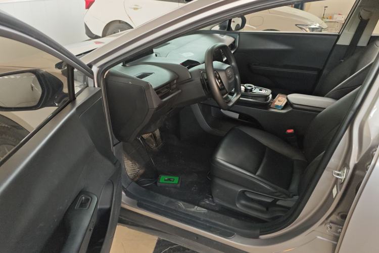 Used Toyota bZ3 2023 517 km Elite PRO Driver Seat