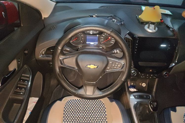 Used Chevrolet Cruze 2015 1.5L Manual Elite Edition Steering Wheel