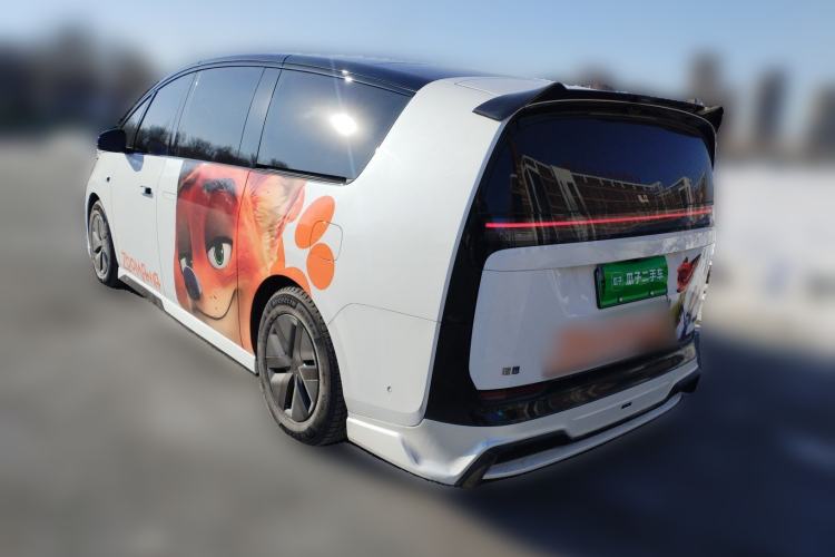 Used Li Auto MEGA 2025 Home Family Special Edition
