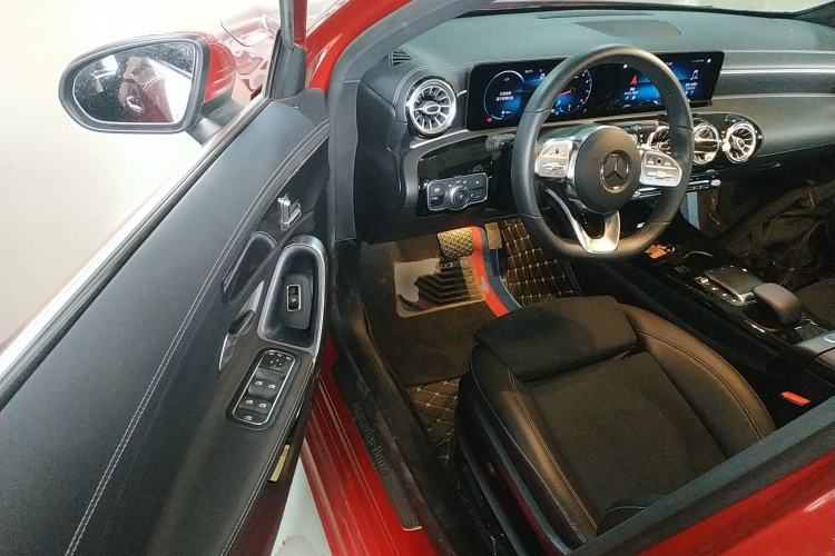 Used Mercedes-Benz A-Class 2021 A 200 L Sport Sedan Fashion Model
