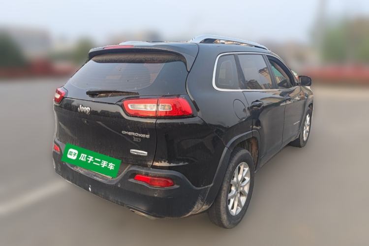 Used Jeep Cherokee 2016 2.4L Leading Smart Version Rear Right 45 Deg