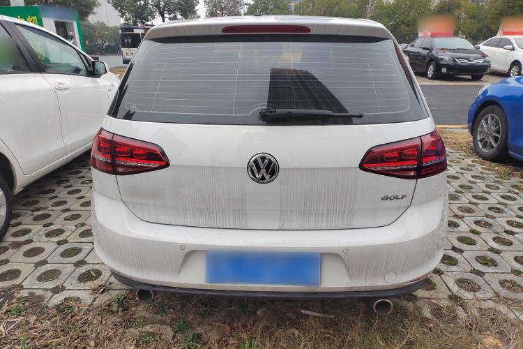 Used Volkswagen Golf 2017 1.6L Automatic Comfort Million-Vehicle Anniversary Edition