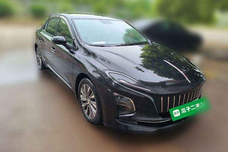 Used Hongqi E-QM5 2022 431 km Charge & Enjoy Edition