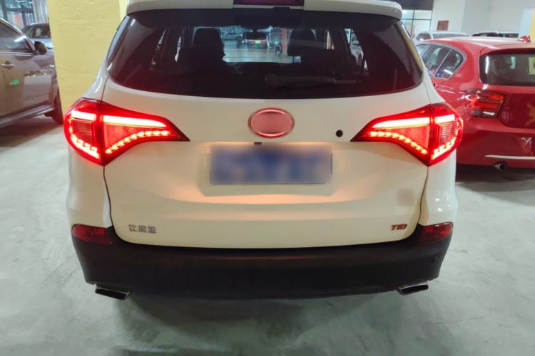 Used BYD Song 2016 GaiShi Edition 1.5TID Automatic Elite Model
