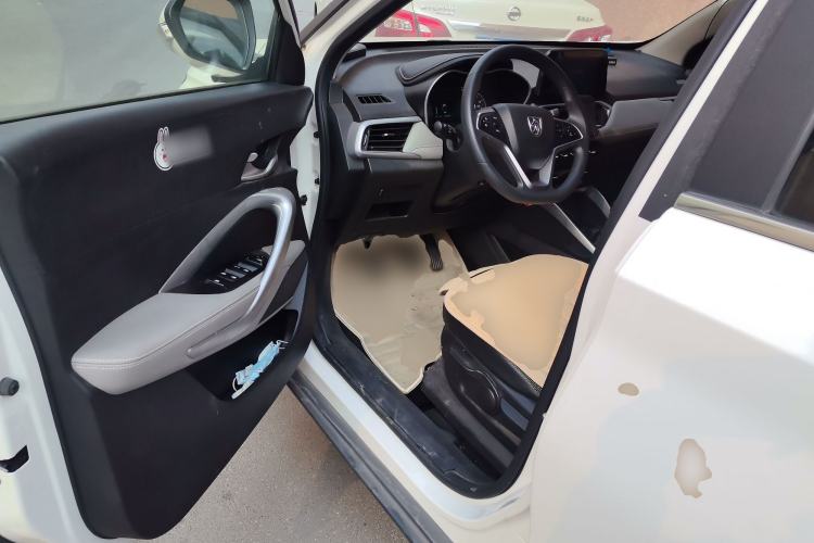 Used Baojun 510 2017 1.5L Manual Fashion Model