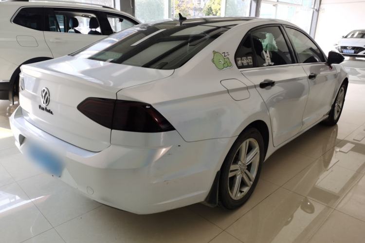 Used Volkswagen Lamando 2015 280TSI DSG Comfort Edition Rear Right 45 Deg