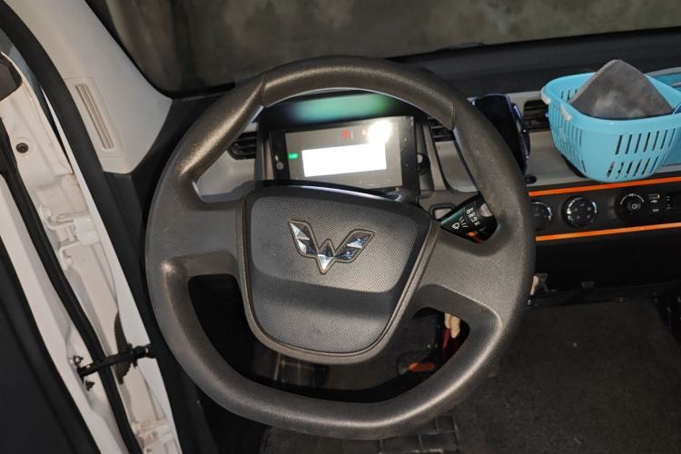 Used Wuling Hongguang MINIEV 2022 Easy Version Lithium Iron Phosphate Steering Wheel