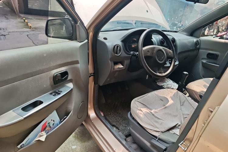 Used Wuling Hongguang 2014 1.2L Base Model China IV Driver Seat