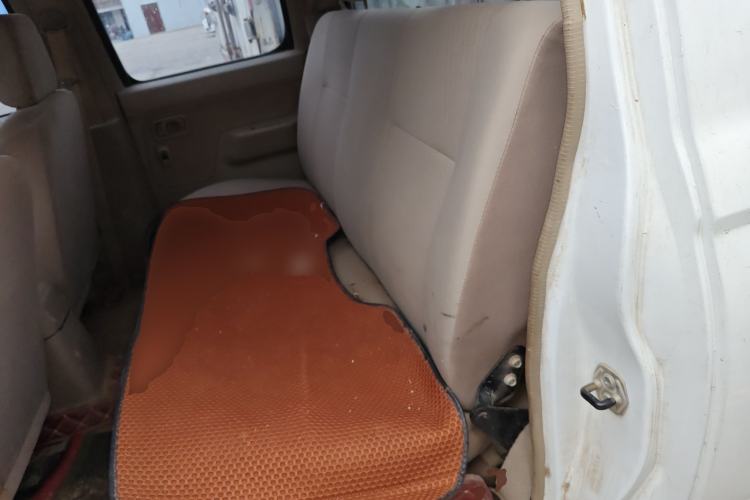 Used Nissan D22 2013 2.4L Gasoline Two-Wheel-Drive Standard Model