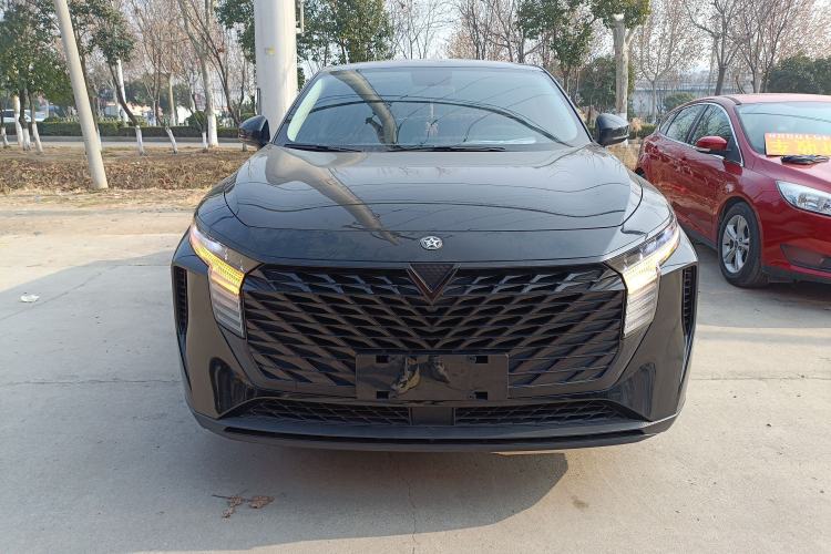 Used Venucia V 2022 260T Black Horse Edition · Idol