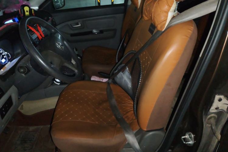 Used BAIC Weiwang M20 2014 1.5L Basic Version BJ415B Left Front Seat