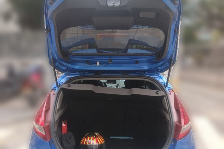 Used Ford Fiesta 2011 Hatchback 1.5L Manual Fashion Edition
