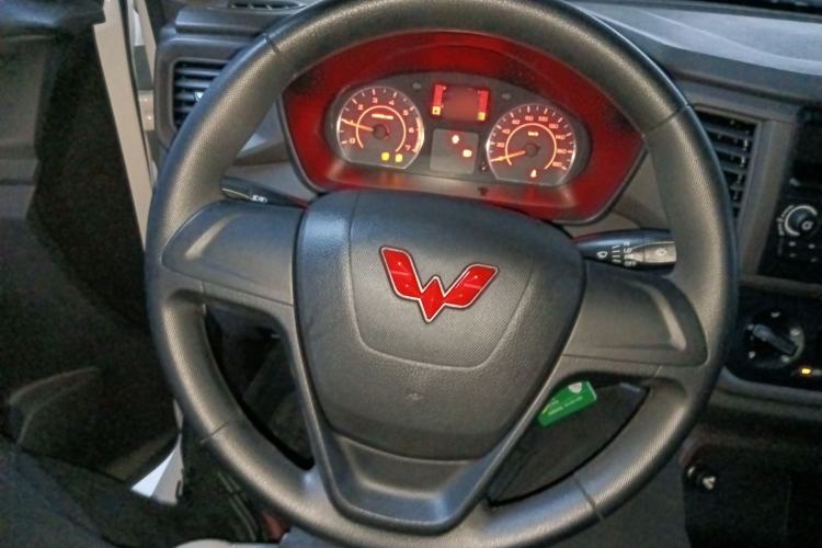 Used Wuling Hongguang V 2022 1.5L Jingqu Edition Electric-Assist LAR
