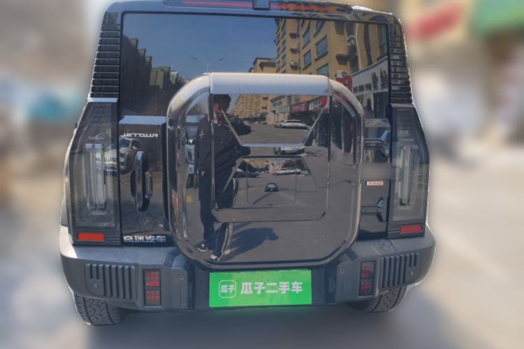 Used JETOUR Traveler 2024 2.0T All-Wheel-Drive CrossPRO+ Entertainment Edition Rear