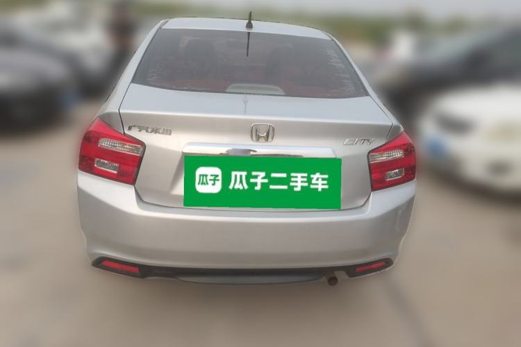 Used Honda City Classic 2012 1.5L manual Comfort version
