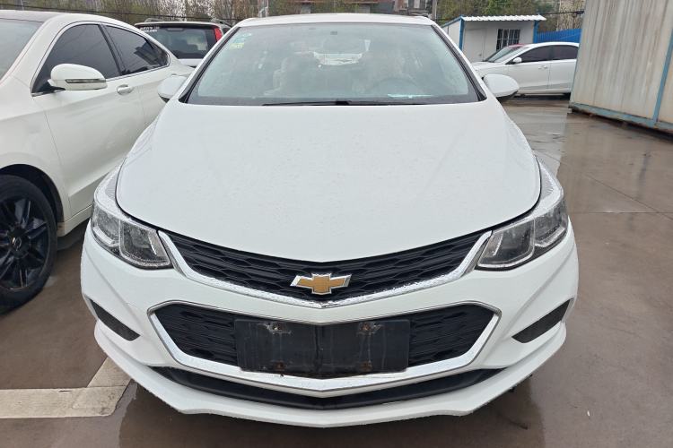 Used Chevrolet Cruze 2017 1.5L Manual Pioneer Edition
