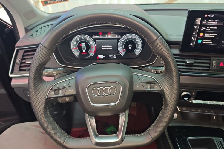 Used Audi Q5L 2022 Updated 45T Luxury Dynamic Version