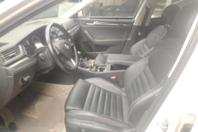 Used Skoda Superb 2016 TSI330 DSG Smart Drive Edition Left Front Seat