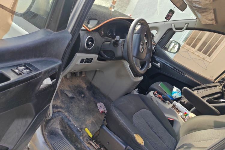 Used JAC Refine M3 2016 IKEA Edition 1.6L Luxury Model