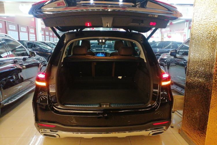 Used Mercedes-Benz GLE 2024 GLE 450 4MATIC Luxury Model Trunk