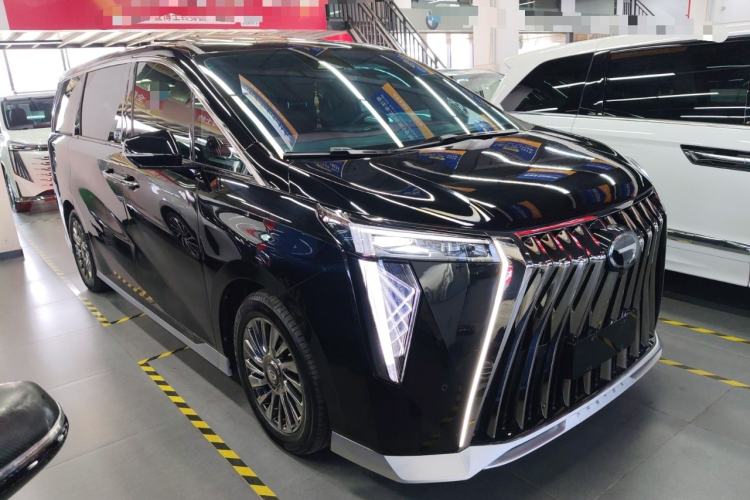 Used GAC Trumpchi M8 2023 Zongshi Series 400T Ultimate Edition Front Right 45 Deg