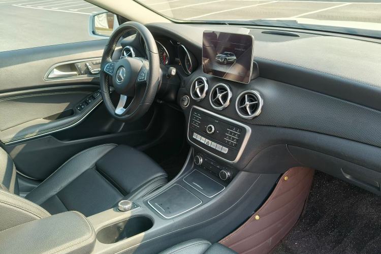 Used Mercedes-Benz GLA 2018 GLA 200 Fashion Model