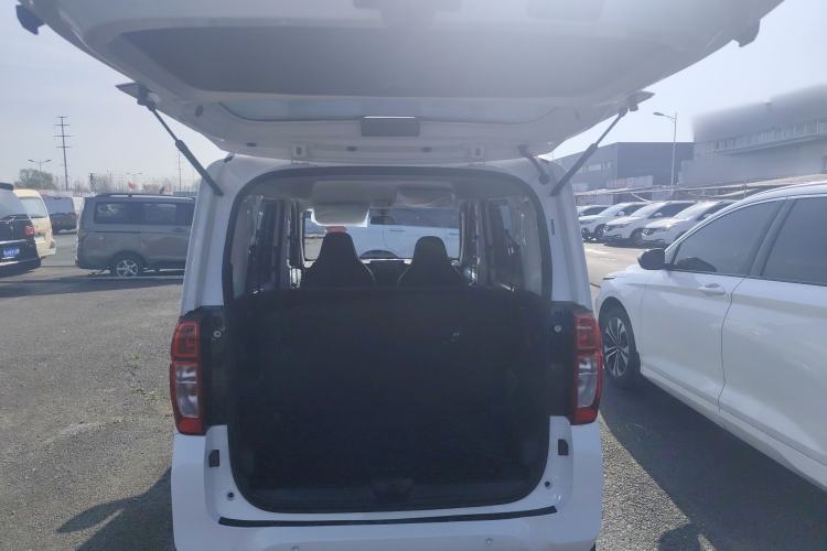 Used Wuling Zhiguang New Energy 2025 Comfort Model Trunk