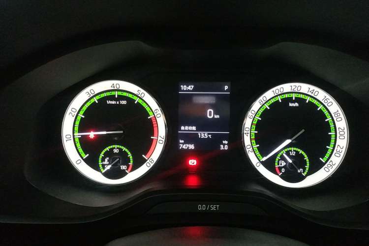 Used Skoda Kodiaq 2017 TSI330 7-Seater Two-Wheel-Drive Luxury Edition Instrument Cluster