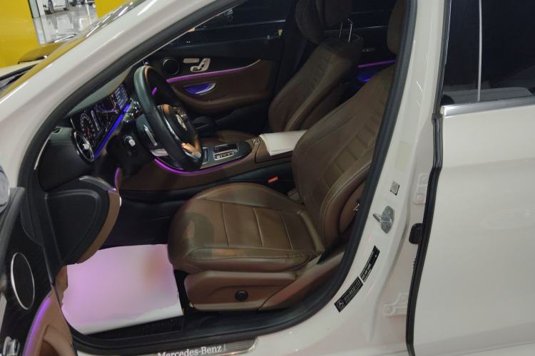 Used Mercedes-Benz E-Class 2019 E 300 L Sporty and Stylish Model
