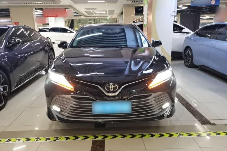 Used Toyota Camry 2019 Revised Version 2.0G Luxury Edition
