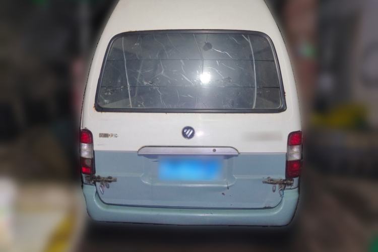 Used Foton Scenic 2014 2.0L Express Classic Short-Wheelbase High-Roof 4Y20M
