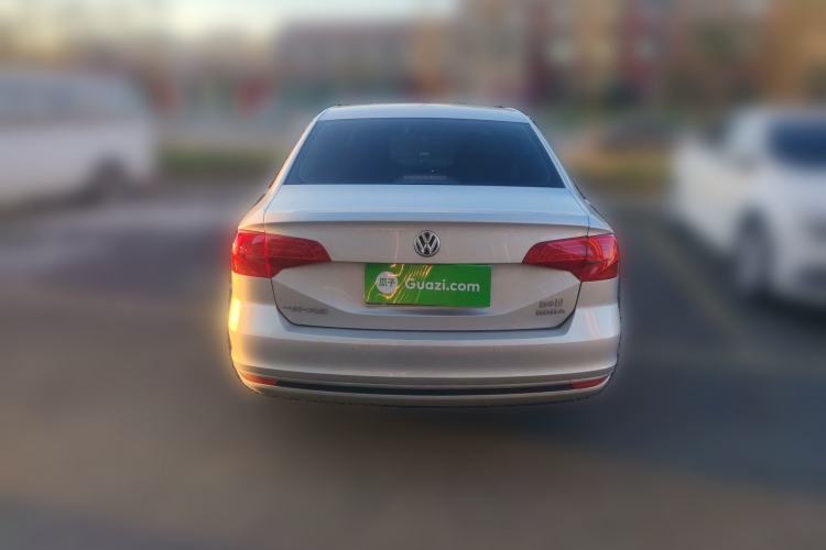 Used Volkswagen Bora 2015 Value Edition 1.6L Automatic Comfort Version