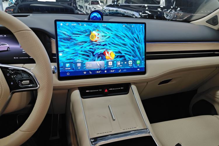 Used Hima AITO M5 2025 Extended-Range Ultra All-Wheel-Drive Version Center Console