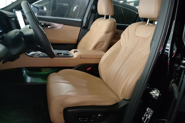 Used GAC Trumpchi ES9 2024 PHEV with 143 km Max