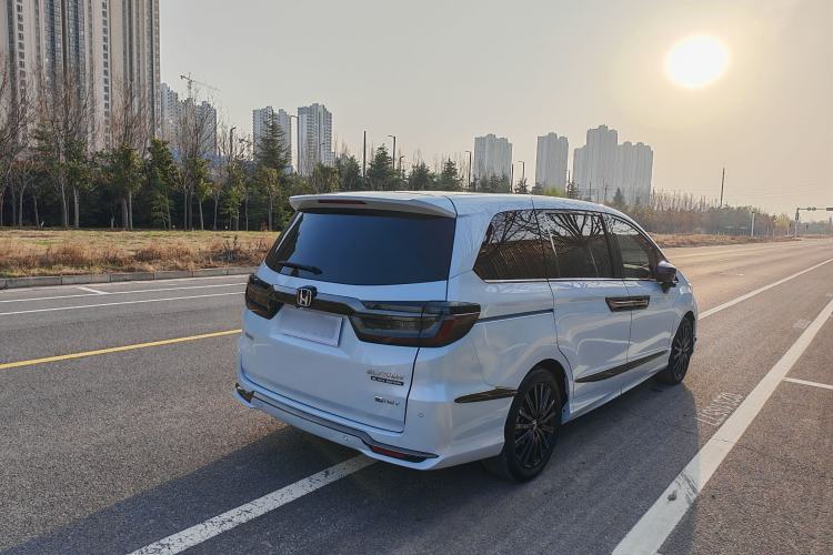 Used Honda Elysion 2024 2.0L eHEV Ultimate Edition